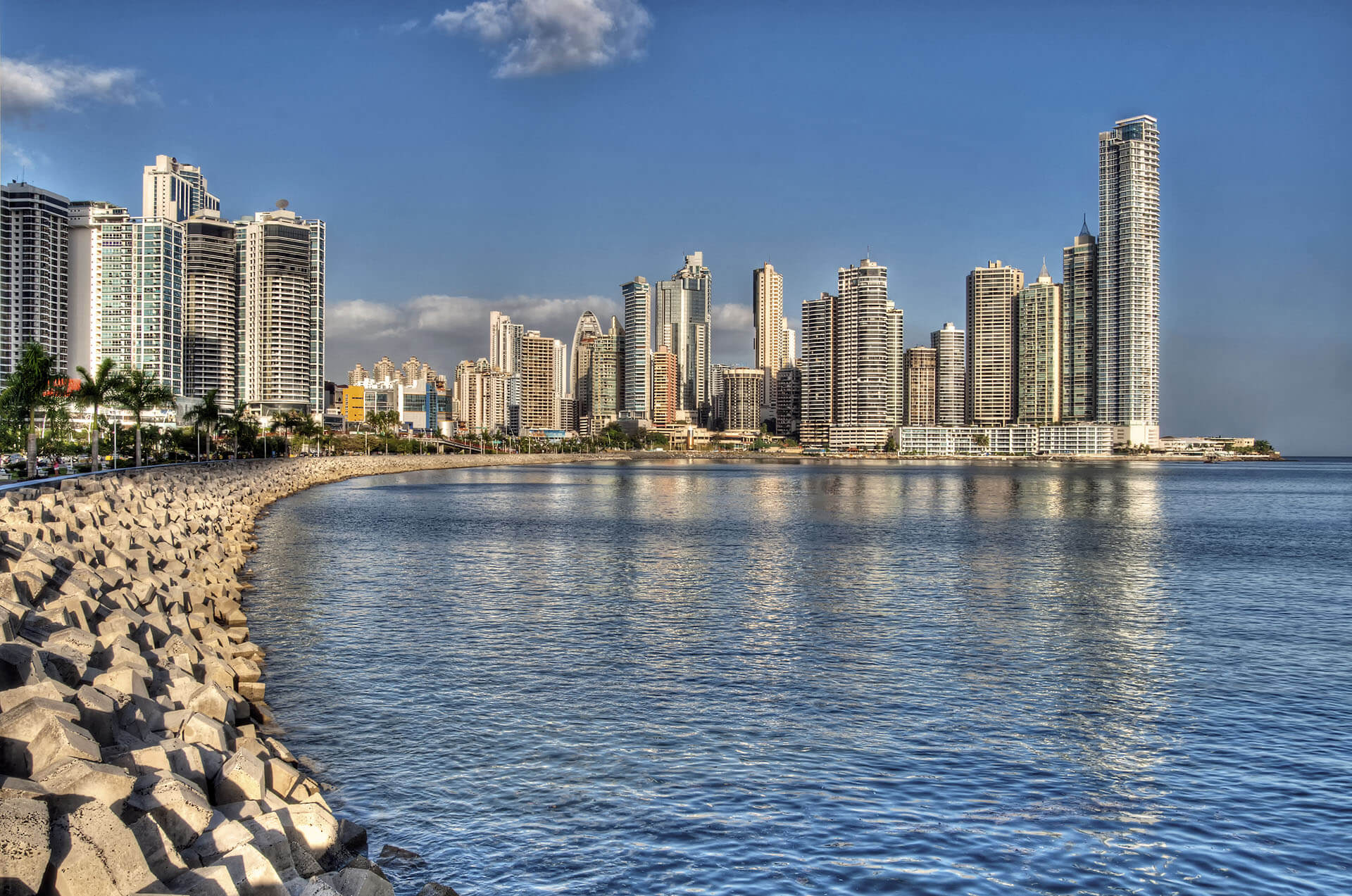 Panama Là Nước Nào? Kinh Nghiệm Du Lịch Kỳ Quan “Thép” Của Thế Giới