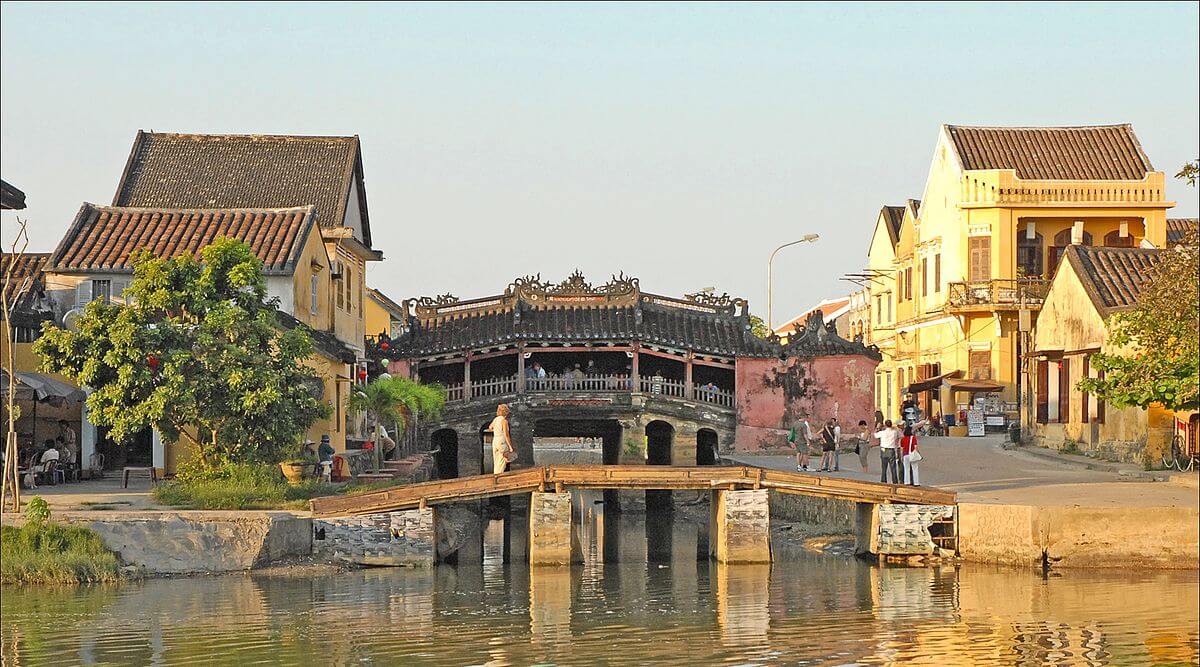 Sông Hoài Chùa Cầu phố hội